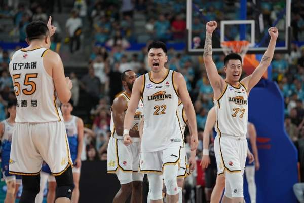 辽宁男篮官宣郭艾伦续约3年 年薪创CBA历史新高 核心后卫留队冲击总冠军