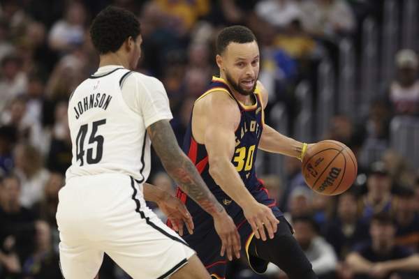 7月12日NBA夏季联赛焦点战：活塞VS尼克斯战术解析与胜负预测