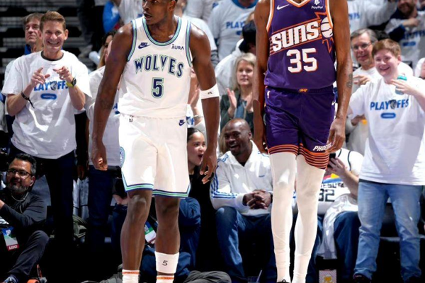 7月15日NBA夏季联赛前瞻：国王VS太阳战术分析与胜负预测