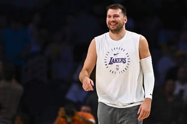 有哪些直播软件可以同时观看CBA和NBA比赛？