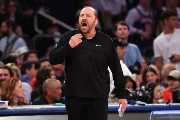 NBA官方正品周边选购全攻略：从认证渠道到品质鉴别