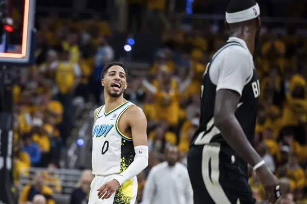 西部球队NBA常规赛赛程难度解析：谁将面临最大挑战？