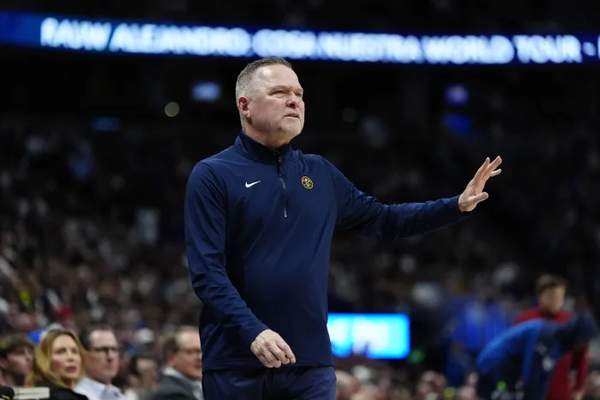 NBA总冠军戒指十年设计变迁：从奢华象征到文化符号的转变