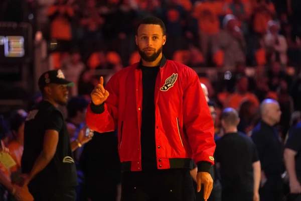 NBA直播吧极速体育录像回放：如何快速观看比赛回放？