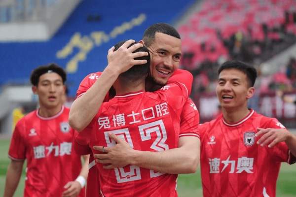 申花对阵天津关键战央视直播 半程冠军悬念即将揭晓